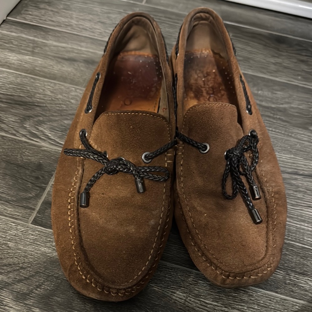 Brown Slip-On Loafers with Soft Suede and Decorative Laces